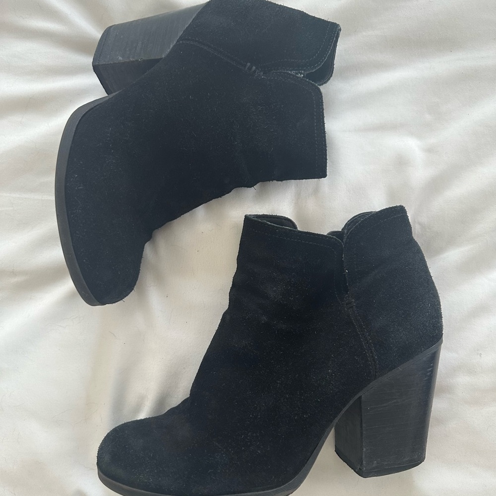 Black heeled booties